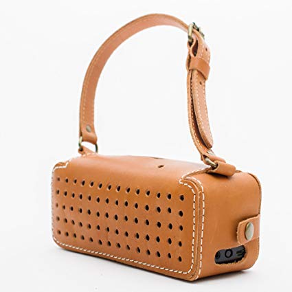 Henley Brands USA Leather Bluetooth Wireless Speaker, Honey Leather